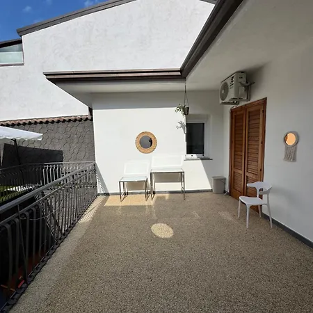 招待所 Casa Calipso 卡塔尼亚